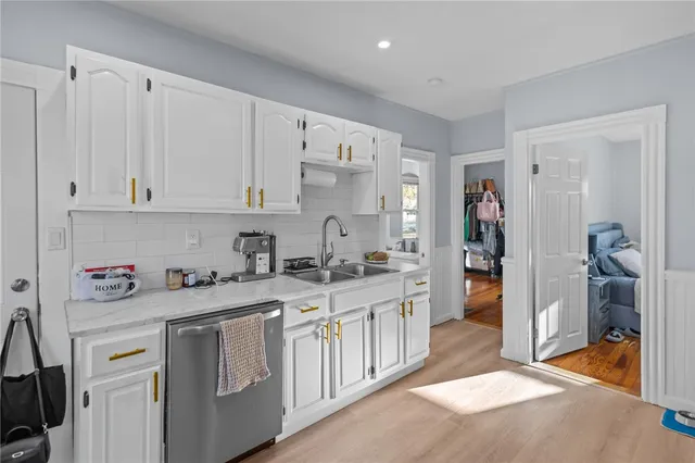 $599,000 | 27 Ferncliff Avenue, North Providence, RI 02911