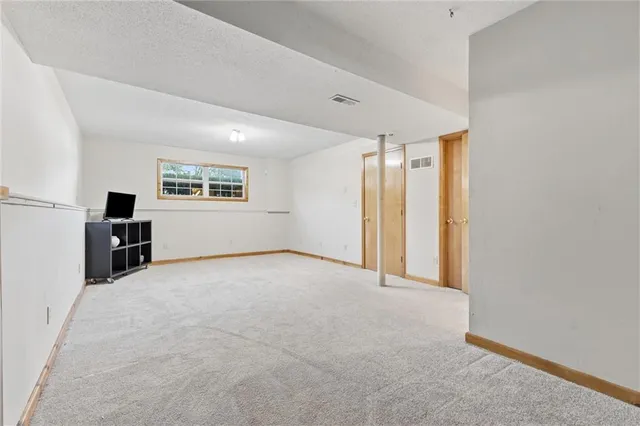 $275,000 | 11207 North Marsh Avenue, Kansas City, MO 64157