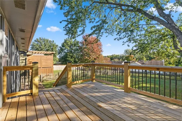 $275,000 | 11207 North Marsh Avenue, Kansas City, MO 64157