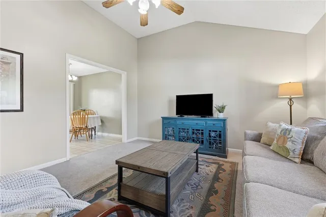 $275,000 | 11207 North Marsh Avenue, Kansas City, MO 64157