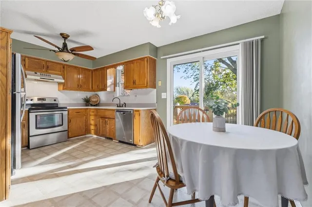 $275,000 | 11207 North Marsh Avenue, Kansas City, MO 64157