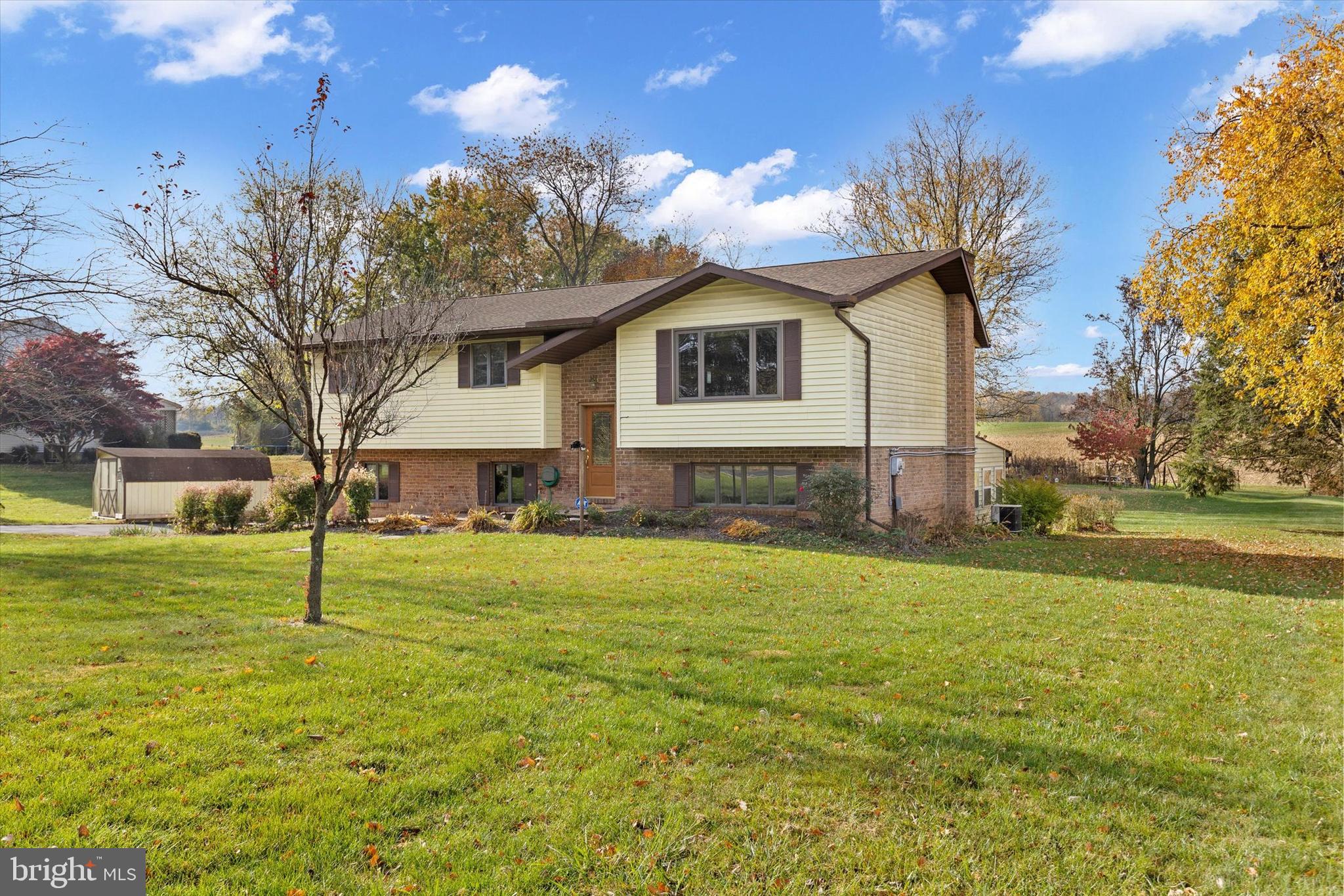 104 Stonehouse Road Carlisle, PA 17015 - Photo 2 of 36 Gallery Image 2