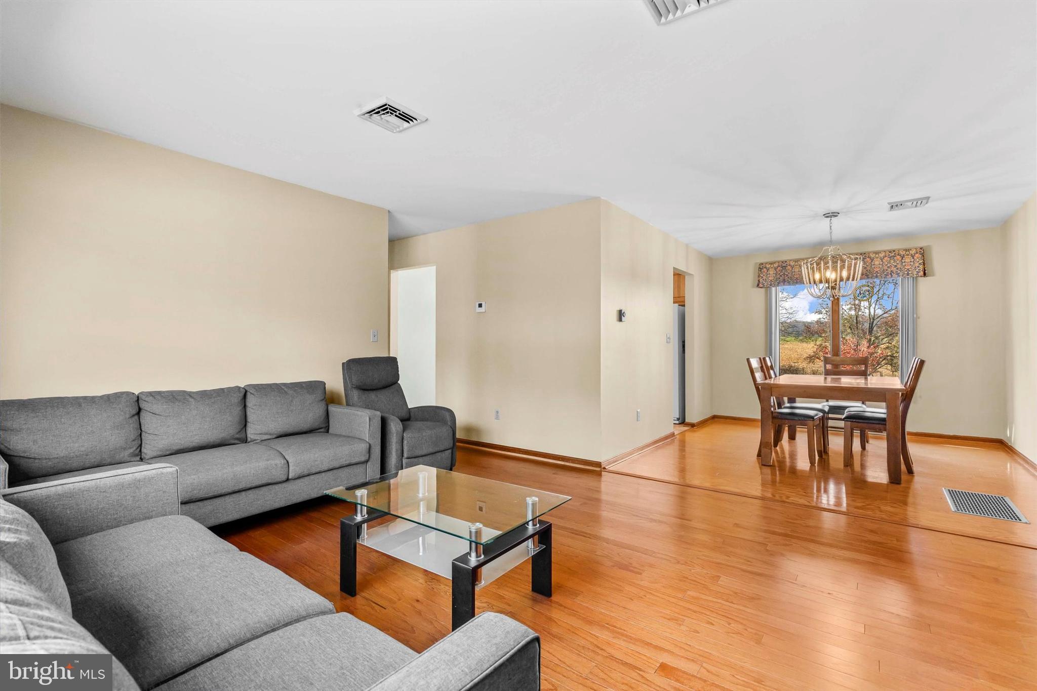 104 Stonehouse Road Carlisle, PA 17015 - Photo 7 of 36 Gallery Image 7