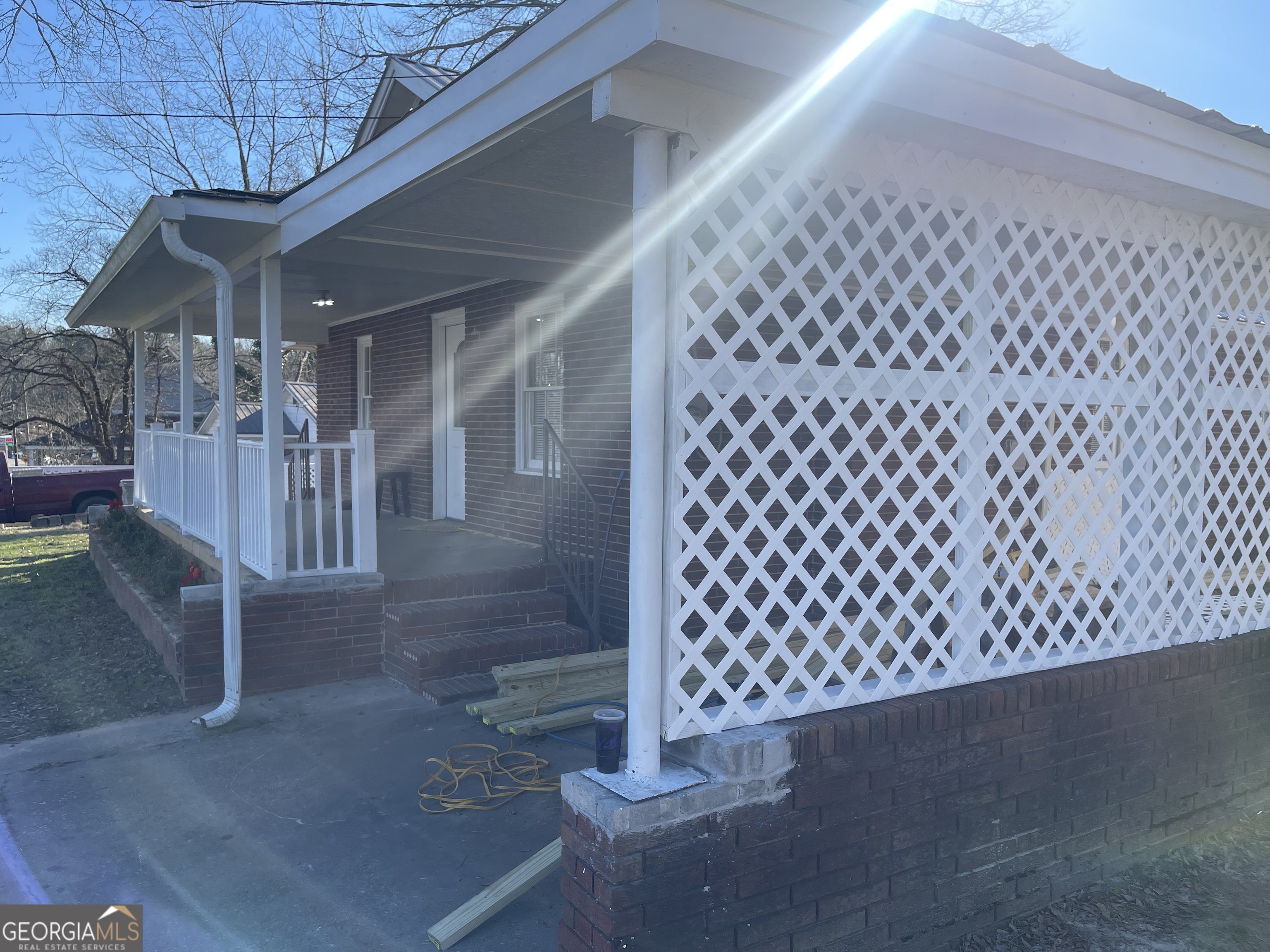 478 South Pond Street Toccoa, GA 30577 - Photo 29 of 46 a view of a garage