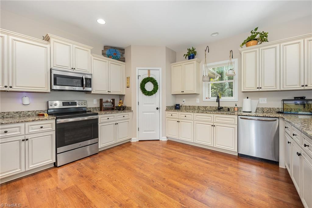 5968 Fred E Lane Pleasant Garden, NC 27313 - Photo 8 of 27