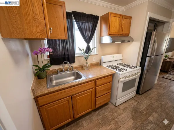 $599,000 | 1710 Gaynor Avenue, Richmond, CA 94801