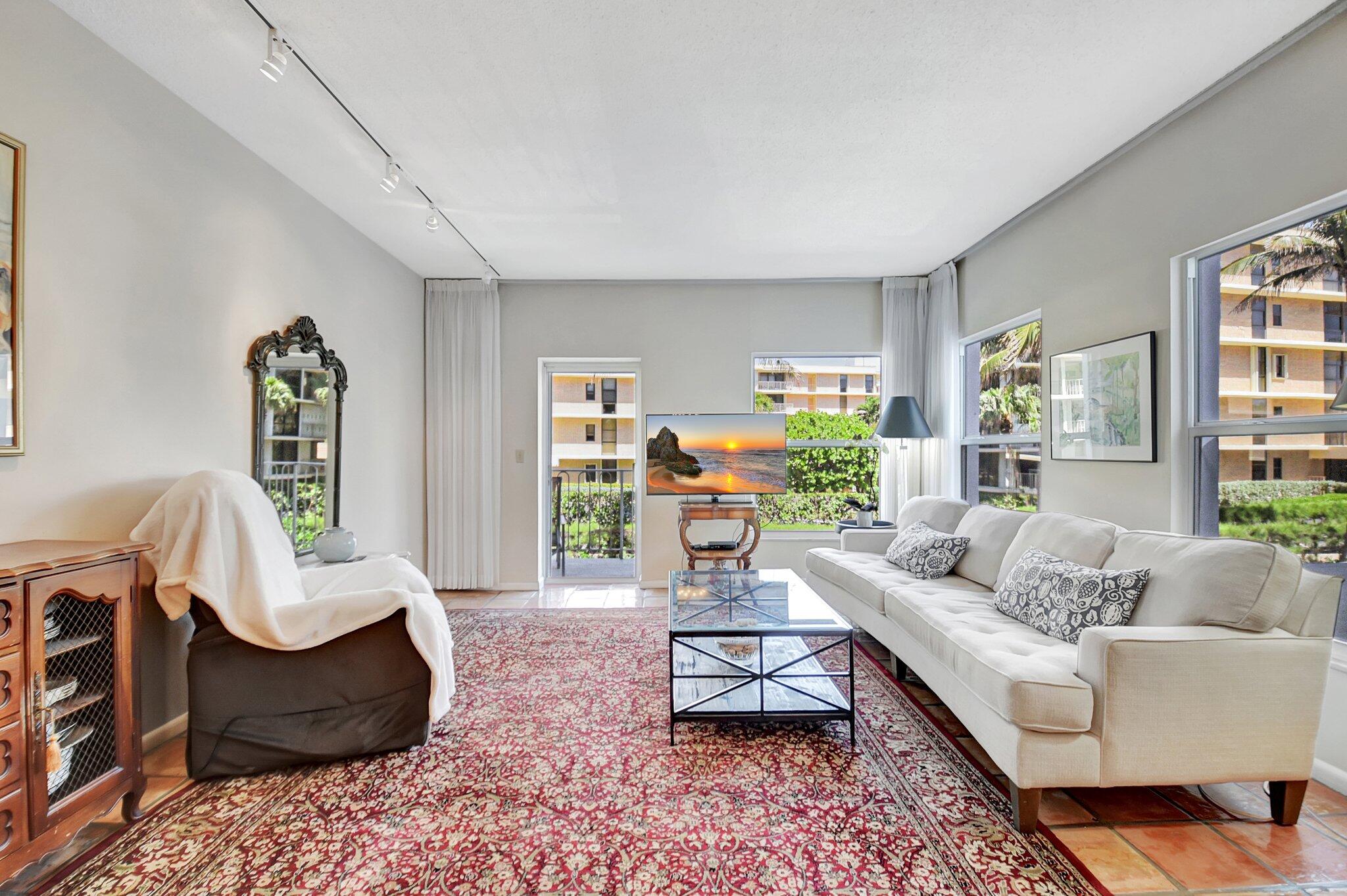 3230 South Ocean Boulevard, Unit C105 Palm Beach, FL 33480 - Photo 14 of 50 24-web-or-mls-DSC_1980