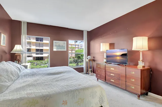 $389,000 | 3230 South Ocean Boulevard, Unit C105, Palm Beach, FL 33480