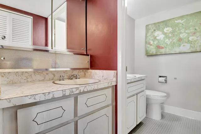 $389,000 | 3230 South Ocean Boulevard, Unit C105, Palm Beach, FL 33480