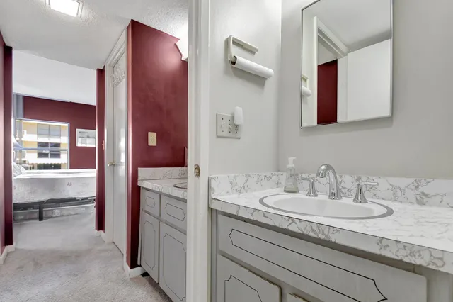 $389,000 | 3230 South Ocean Boulevard, Unit C105, Palm Beach, FL 33480