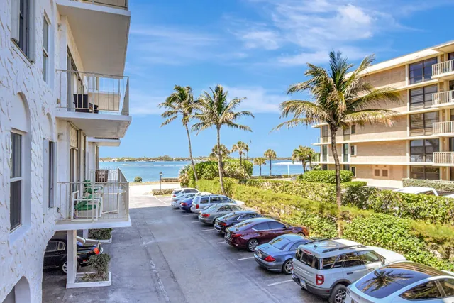 $389,000 | 3230 South Ocean Boulevard, Unit C105, Palm Beach, FL 33480
