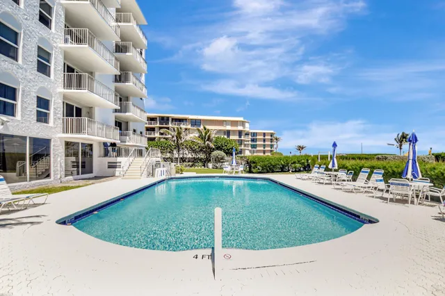 $389,000 | 3230 South Ocean Boulevard, Unit C105, Palm Beach, FL 33480