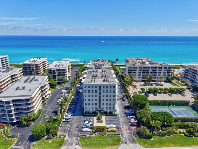 $389,000 | 3230 South Ocean Boulevard, Unit C105, Palm Beach, FL 33480