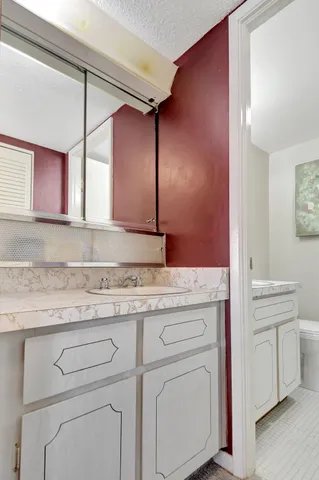 $389,000 | 3230 South Ocean Boulevard, Unit C105, Palm Beach, FL 33480