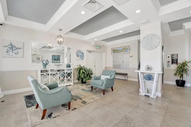 $389,000 | 3230 South Ocean Boulevard, Unit C105, Palm Beach, FL 33480