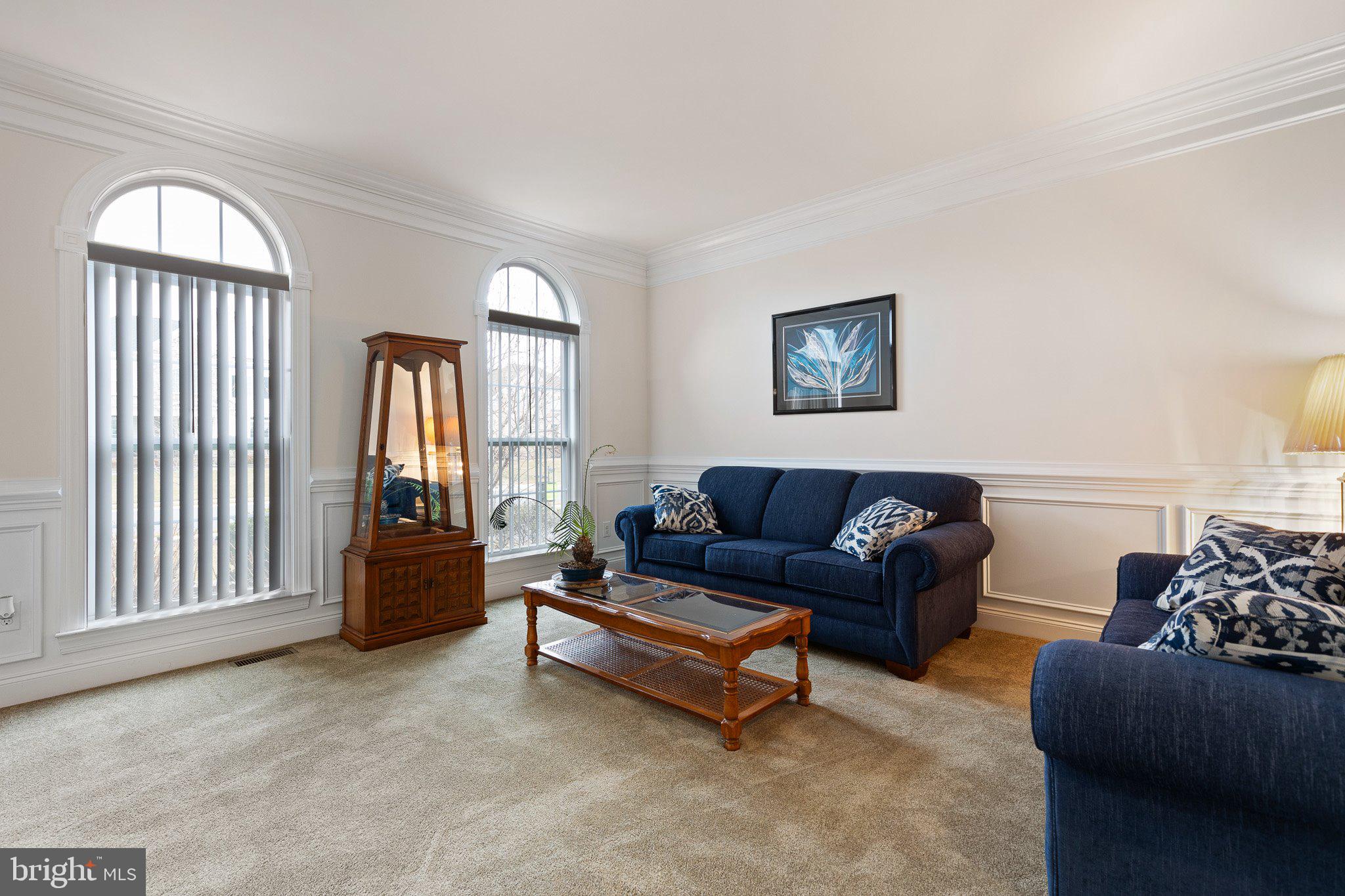 1020 Matthew Way New Castle, DE 19720 - Photo 6 of 55 a living room with furniture and a window