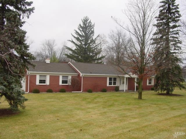 1005 Country Club Road Warsaw, IN 46580 - Photo 1 of 2 Gallery Image 1