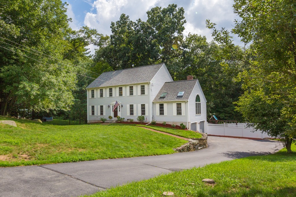 30 Field Pond Road Milford, MA 01757 - Photo 2 of 30 Gallery Image 2
