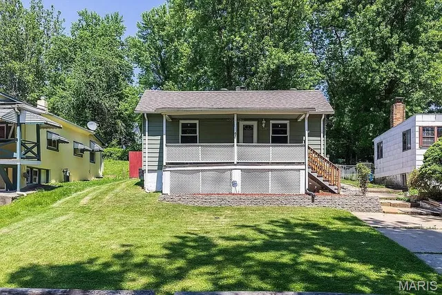 $78,999 | 9934 Valley Drive, St. Louis, MO 63137