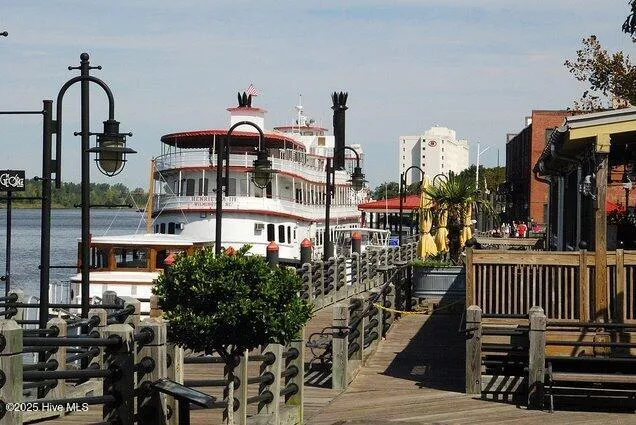 $247,900 | 118 Dock Street, Unit 8, Wilmington, NC 28401