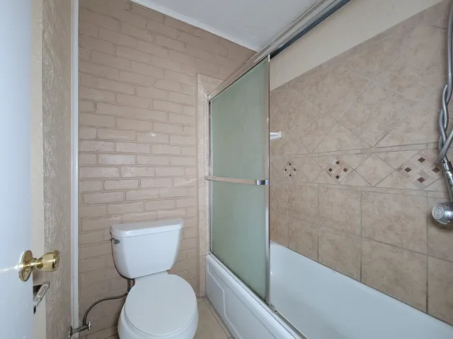 $950 | 1511 Barcelona Way Drive, Baytown, TX 77520