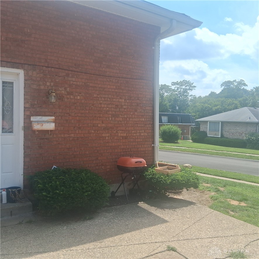 6130 Ridgeacres Drive, Unit M3 Cincinnati, OH 45237 - Photo 4 of 8