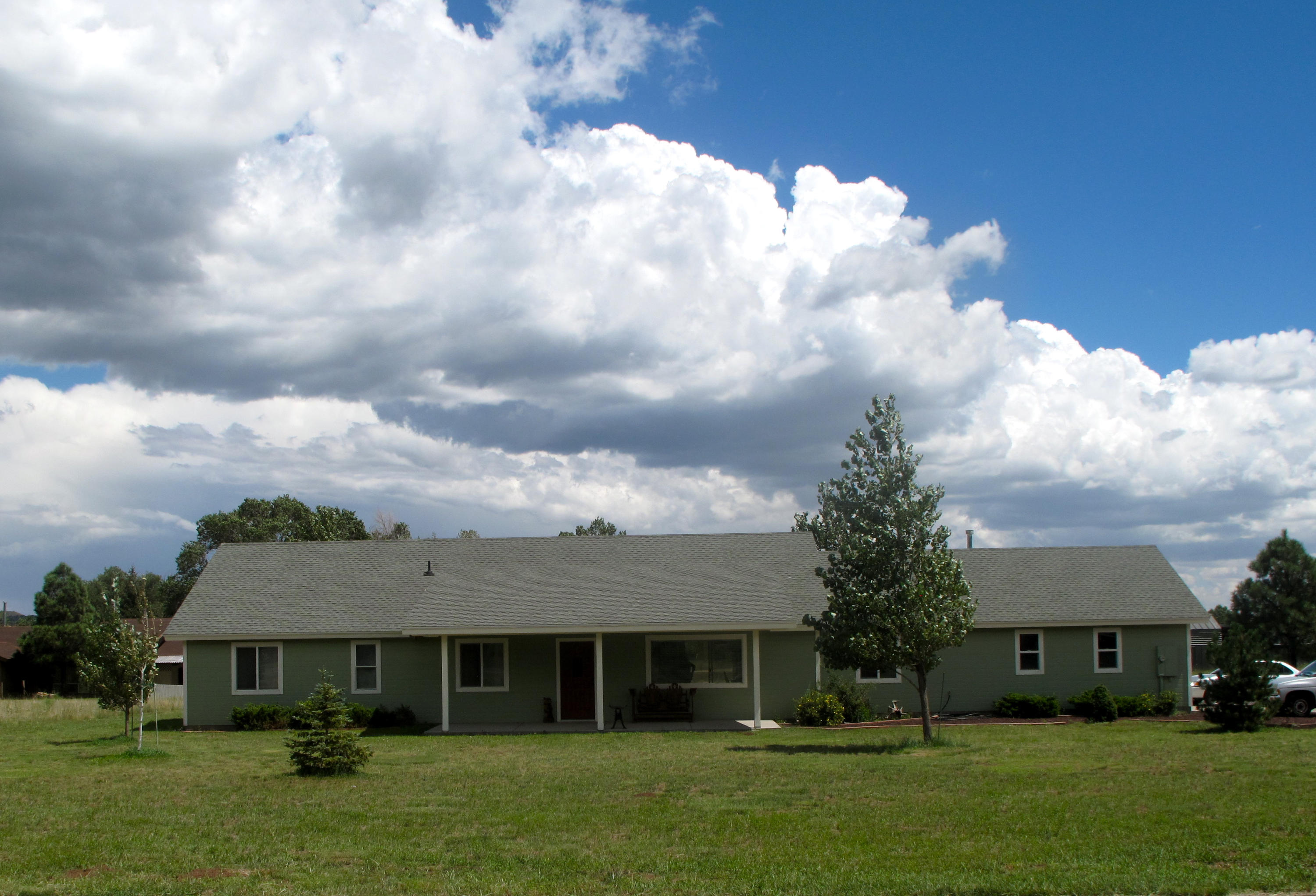 8453 Koch Field Road Flagstaff, AZ 86004 - Photo 1 of 25 Front