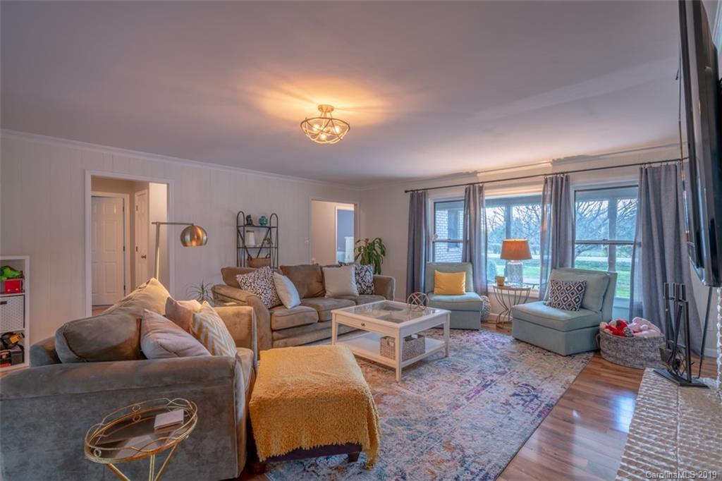 5162 Davidson Road Davidson, NC 28036 - Photo 7 of 24 Gallery Image 7