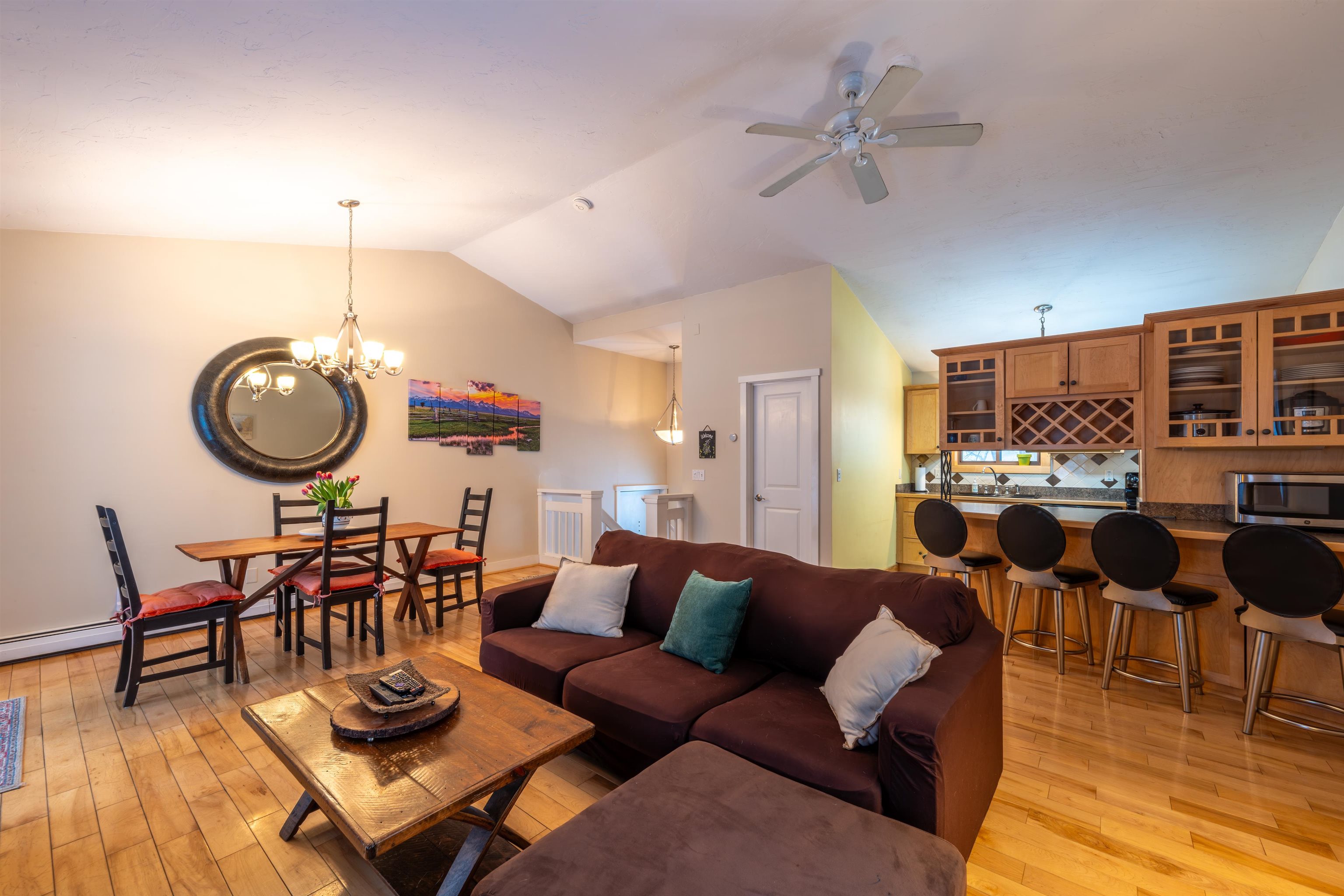 1299 Quechee Main Street, Unit 2E Hartford, VT 05059 - Photo 13 of 22