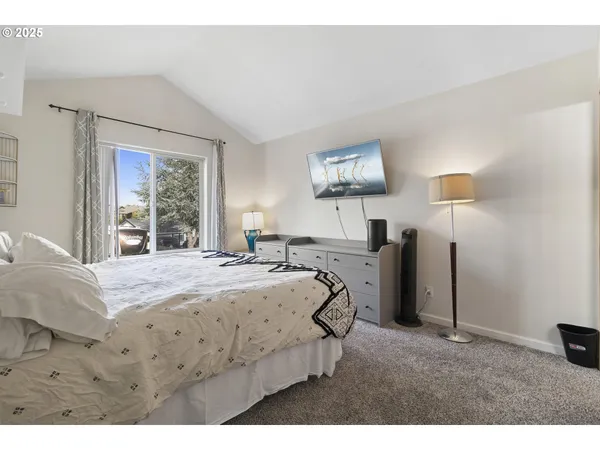 $349,000 | 162 Fenton Avenue, Unit C, Molalla, OR 97038