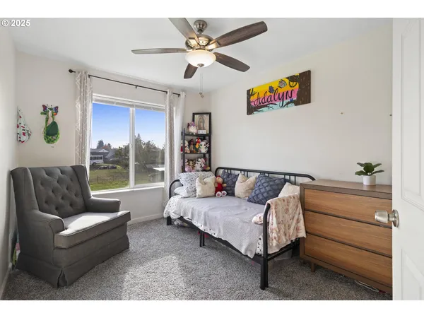 $349,000 | 162 Fenton Avenue, Unit C, Molalla, OR 97038