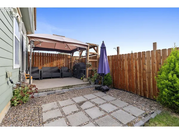 $349,000 | 162 Fenton Avenue, Unit C, Molalla, OR 97038