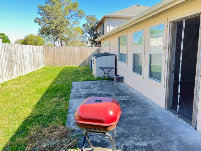 $2,200 | 2030 Waverly Glend Drive, Katy, TX 77450