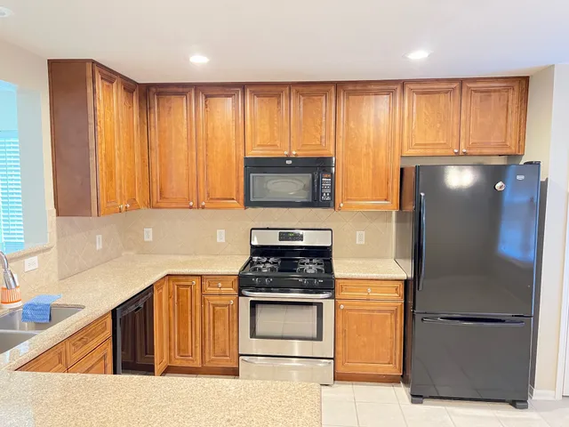 $2,200 | 2030 Waverly Glend Drive, Katy, TX 77450