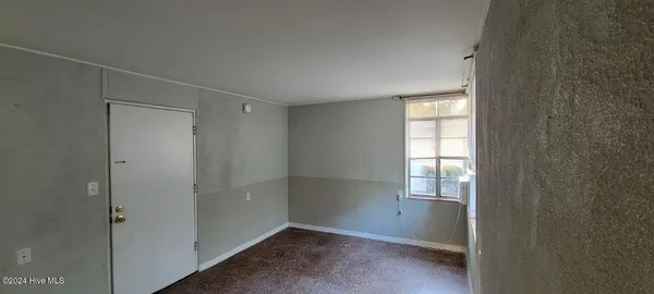 $550 | 165 North May Street, Unit 1, Southern Pines, NC 28387