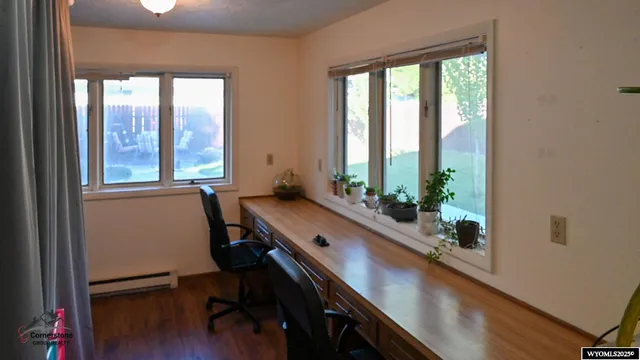 $325,000 | 216 Valley Circle, Riverton, WY 82501