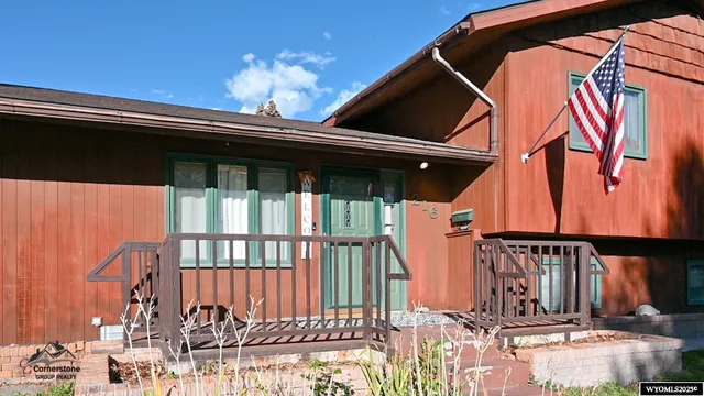 $325,000 | 216 Valley Circle, Riverton, WY 82501