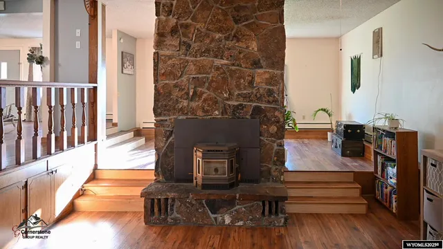 $325,000 | 216 Valley Circle, Riverton, WY 82501