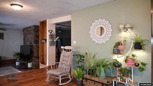 $325,000 | 216 Valley Circle, Riverton, WY 82501