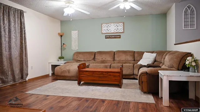 $325,000 | 216 Valley Circle, Riverton, WY 82501