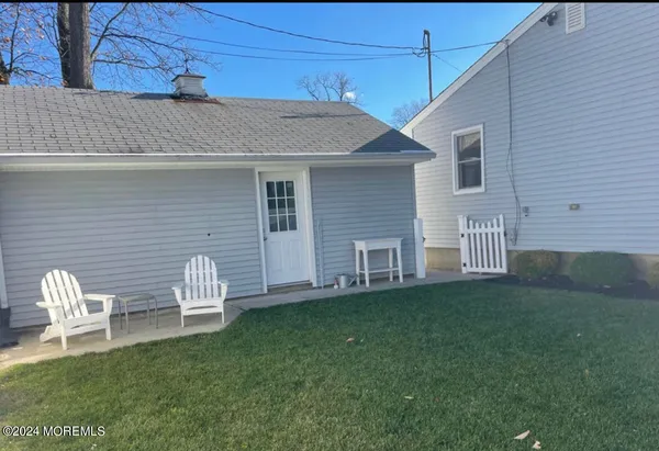 a view of a house with a stairs