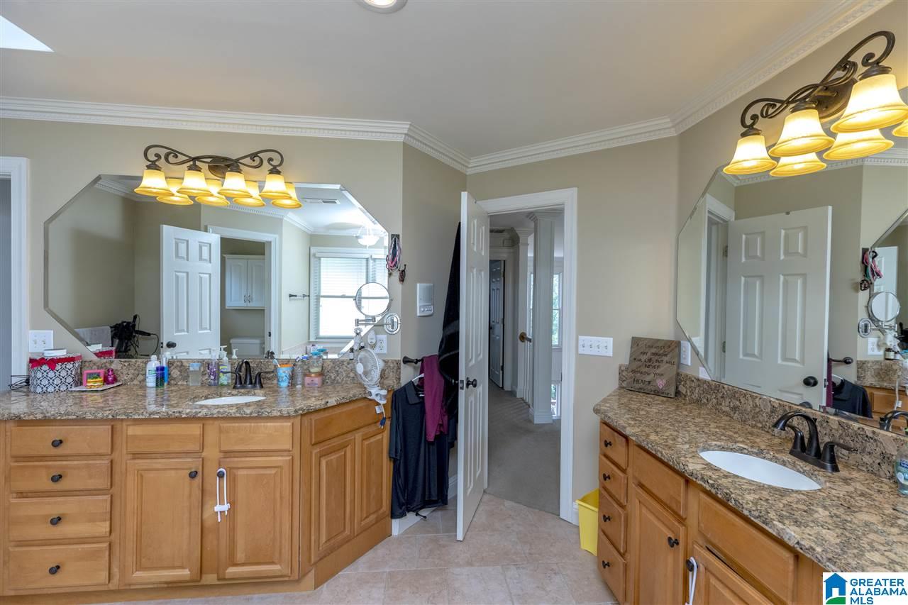 328 Kings Crest Lane Pelham, AL 35124 - Photo 18 of 41