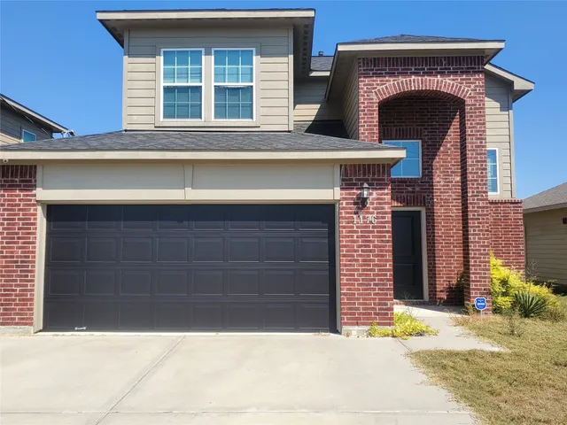 a view of entrance of the house
