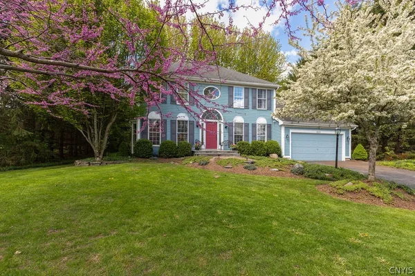 $599,900 | 8233 Turnstone Drive, Manlius, NY 13104