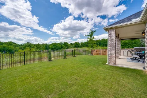 $519,999 | 104 Lakeview Drive, Oak Point, TX 75068