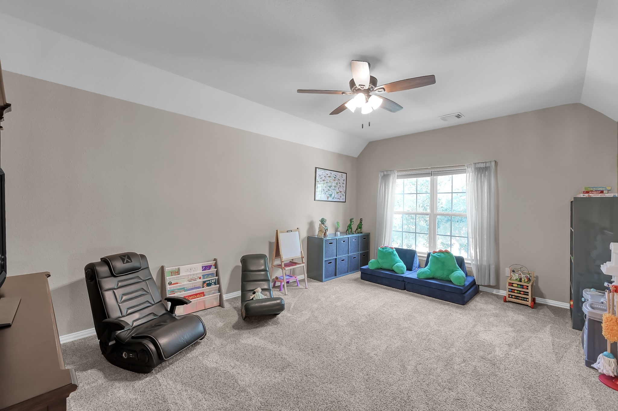 14730 Ramblebrook Humble, TX 77396 - Photo 24 of 48 a living room with furniture and a window