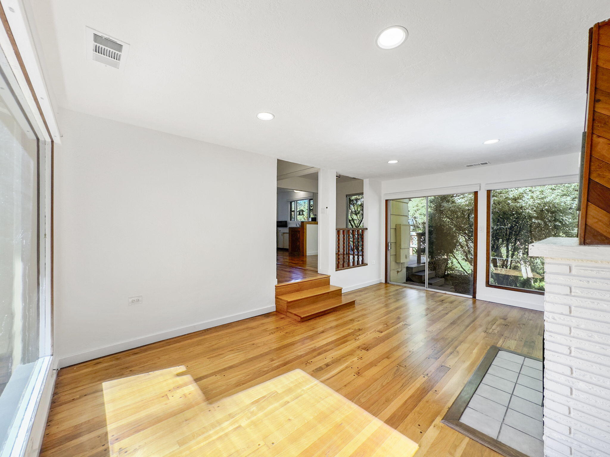 1347 Marsh Road Eureka, CA 95501 - Photo 12 of 69 20-web-or-mls-A70C8D6D-6C25-4D0D-B143-07