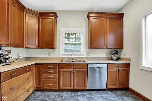 $599,000 | 206 East 51st Street, Indianapolis, IN 46205