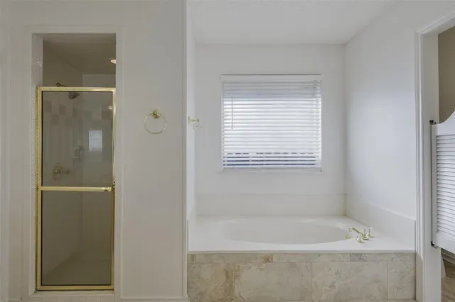 $399,900 | 6913 Aspen Wood Trail, Fort Worth, TX 76132