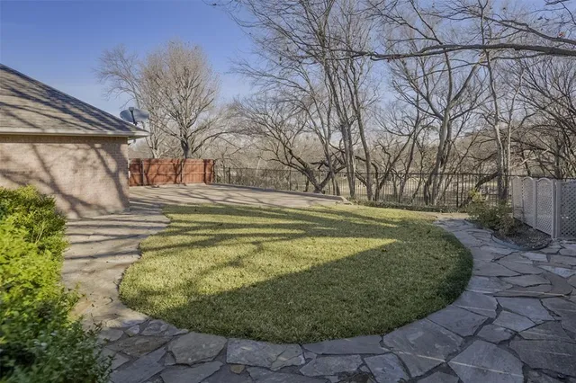 $399,900 | 6913 Aspen Wood Trail, Fort Worth, TX 76132